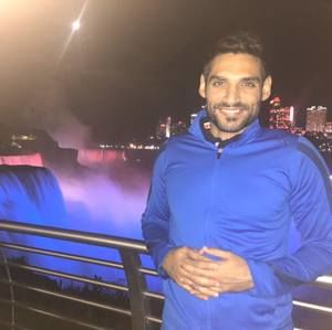 Meet your Posher, Samer